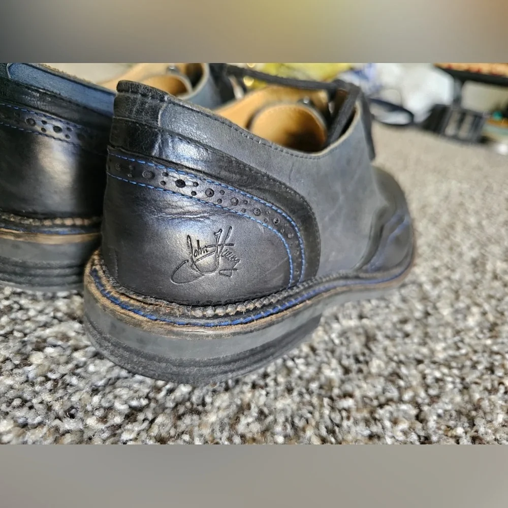 John Fluevog Classic Black Leather Wingtip Oxfords - Men size 9